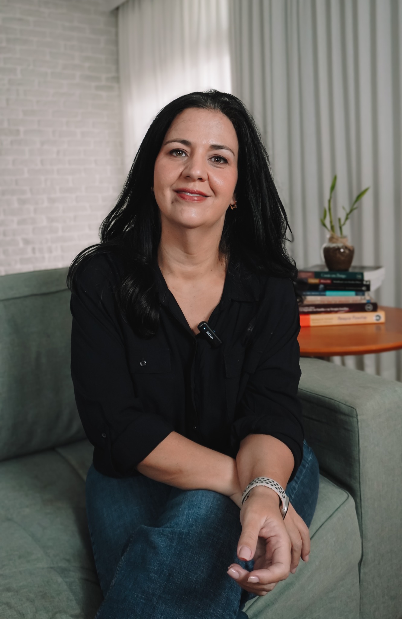 Paula do Nascimento em foto profissional para área de pesquisa